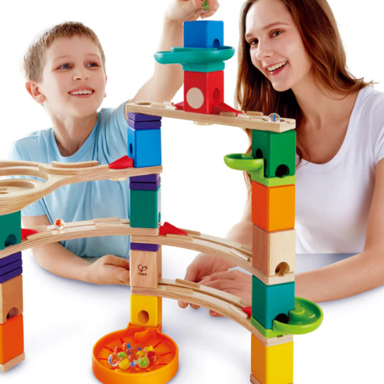 Hape Cliffhanger (8264125513954)