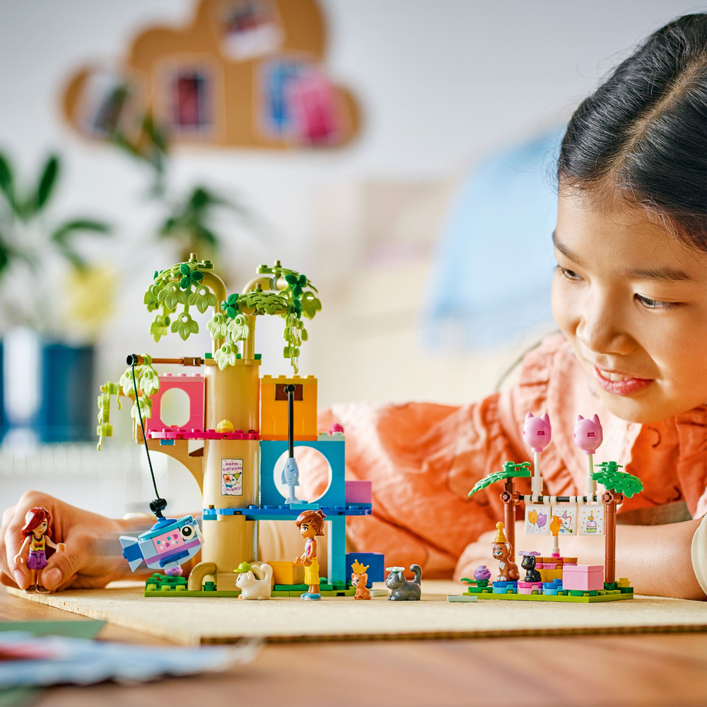 LEGO LEGO Friends Cat Birthday Party & Tree House 42666 (8899041132770)