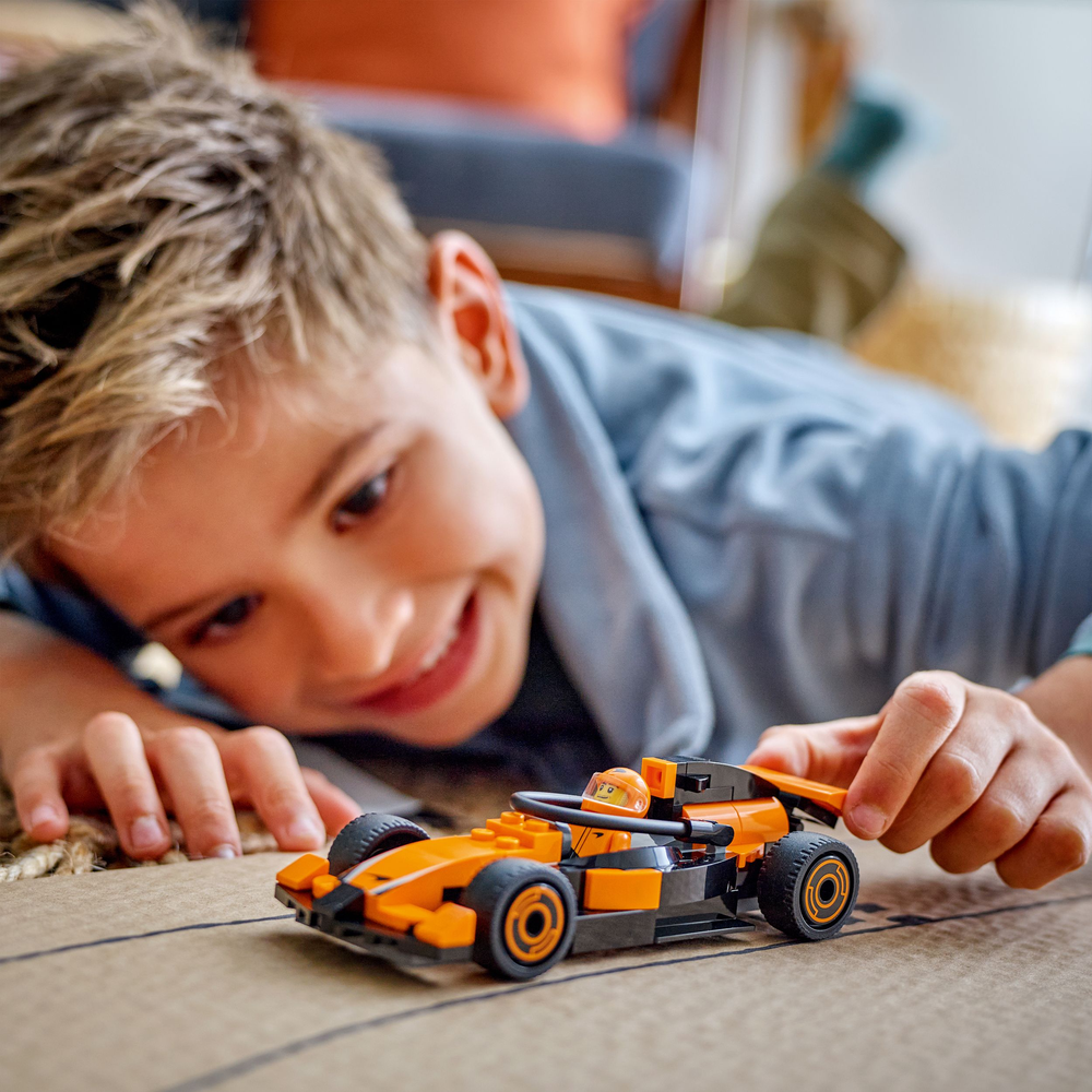 LEGO CITY F1 Driver with McLaren Race Car 60442 (8776116240610)
