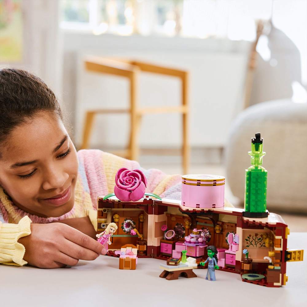 LEGO Wicked Glinda & Elphabas Dormitory 75683 (8732767846626)