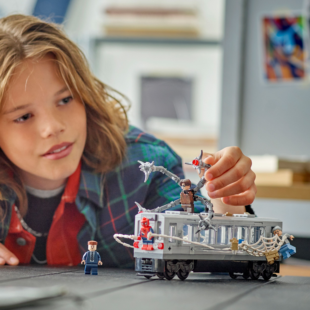 LEGO Super Heroes Marvel Spider-Man vs Doc Ock Subway Train Scene 76321 (8899043328226)